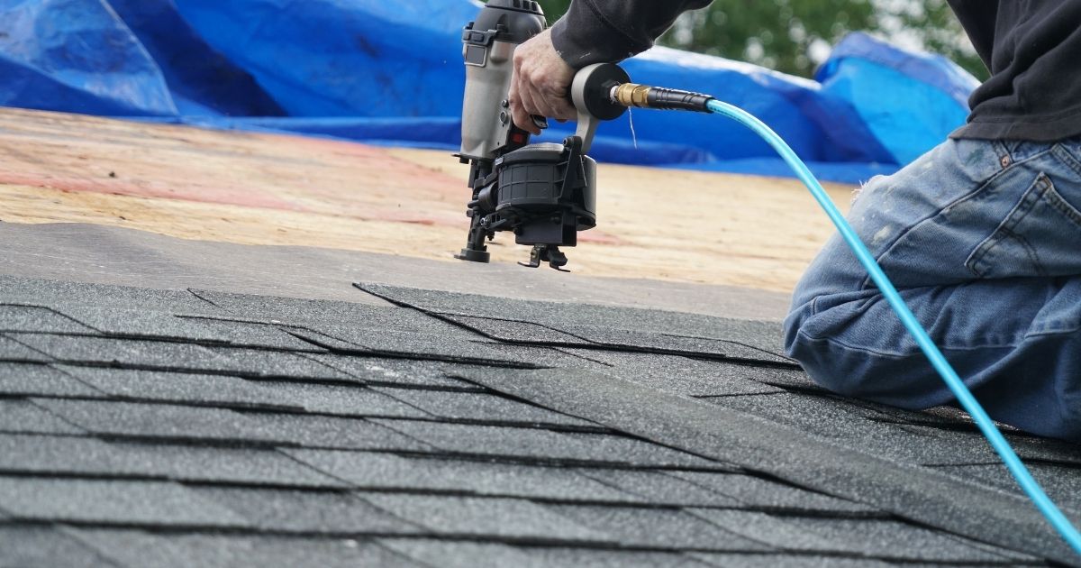 Helpful Tips for Hiring the Right Roofing Contractor